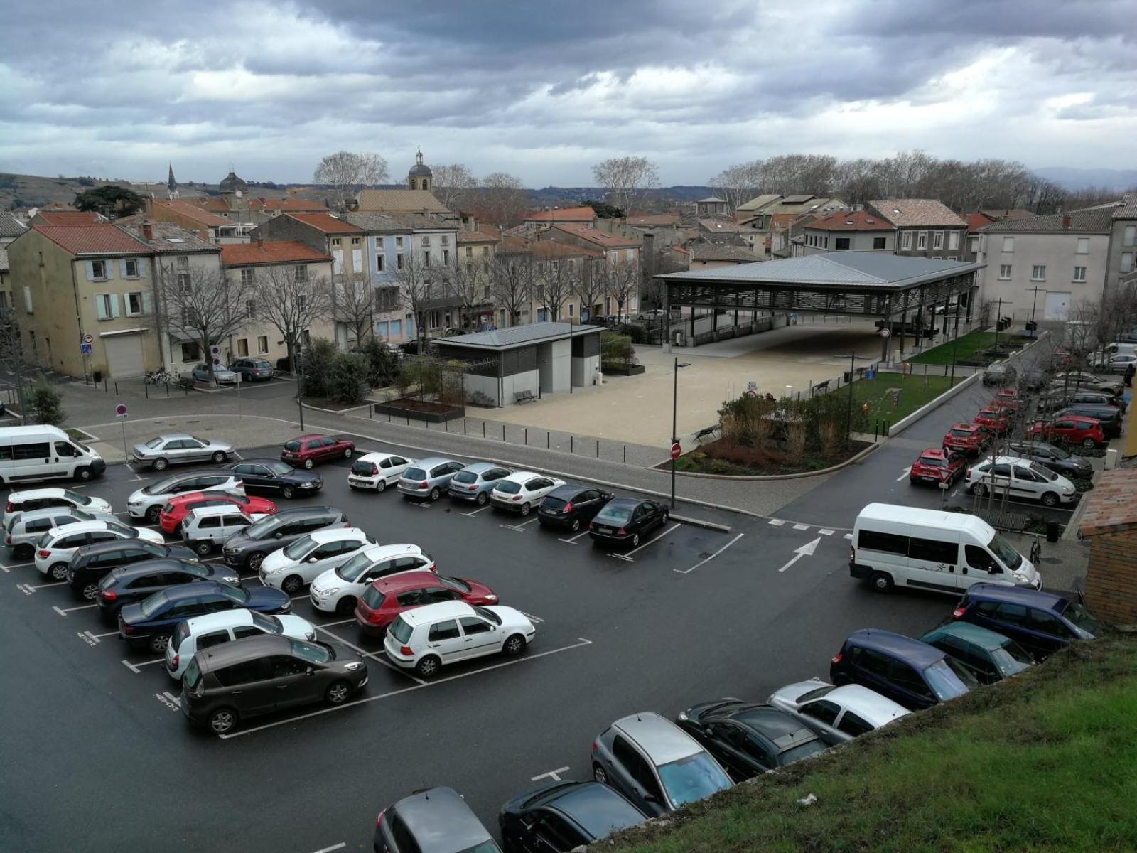 La Maison Du Chateau Au Calme Et Centrale 罗纳河畔的图尔农 外观 照片